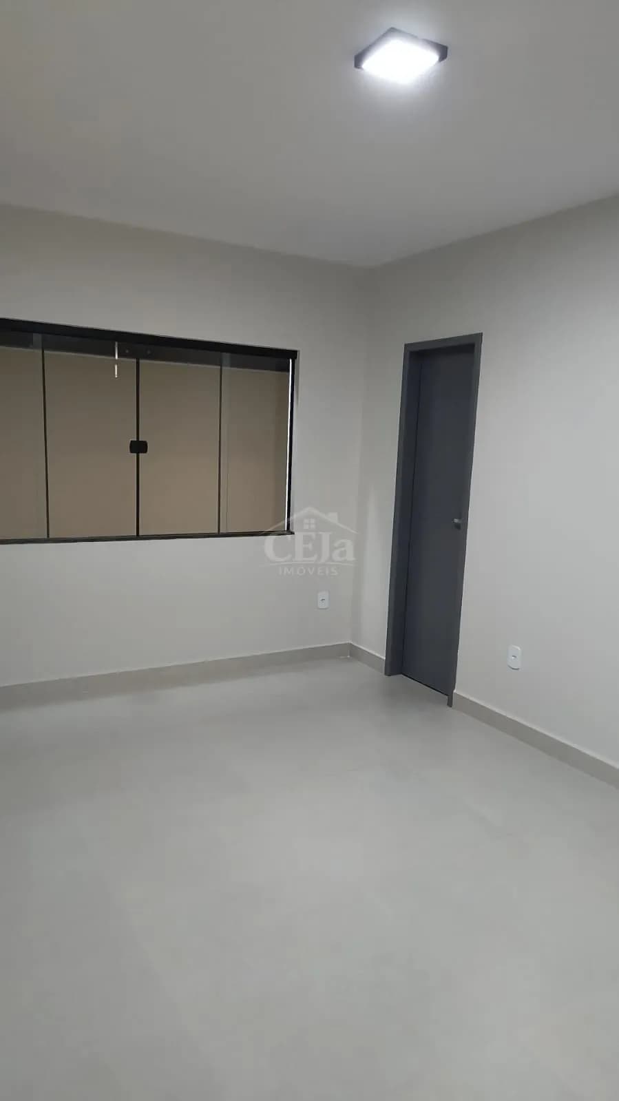 Miniatura 12